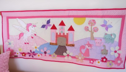 gyerekfalvédő,falvédő,gyermekfalvédő,zsebesfalvédő, névreszóló